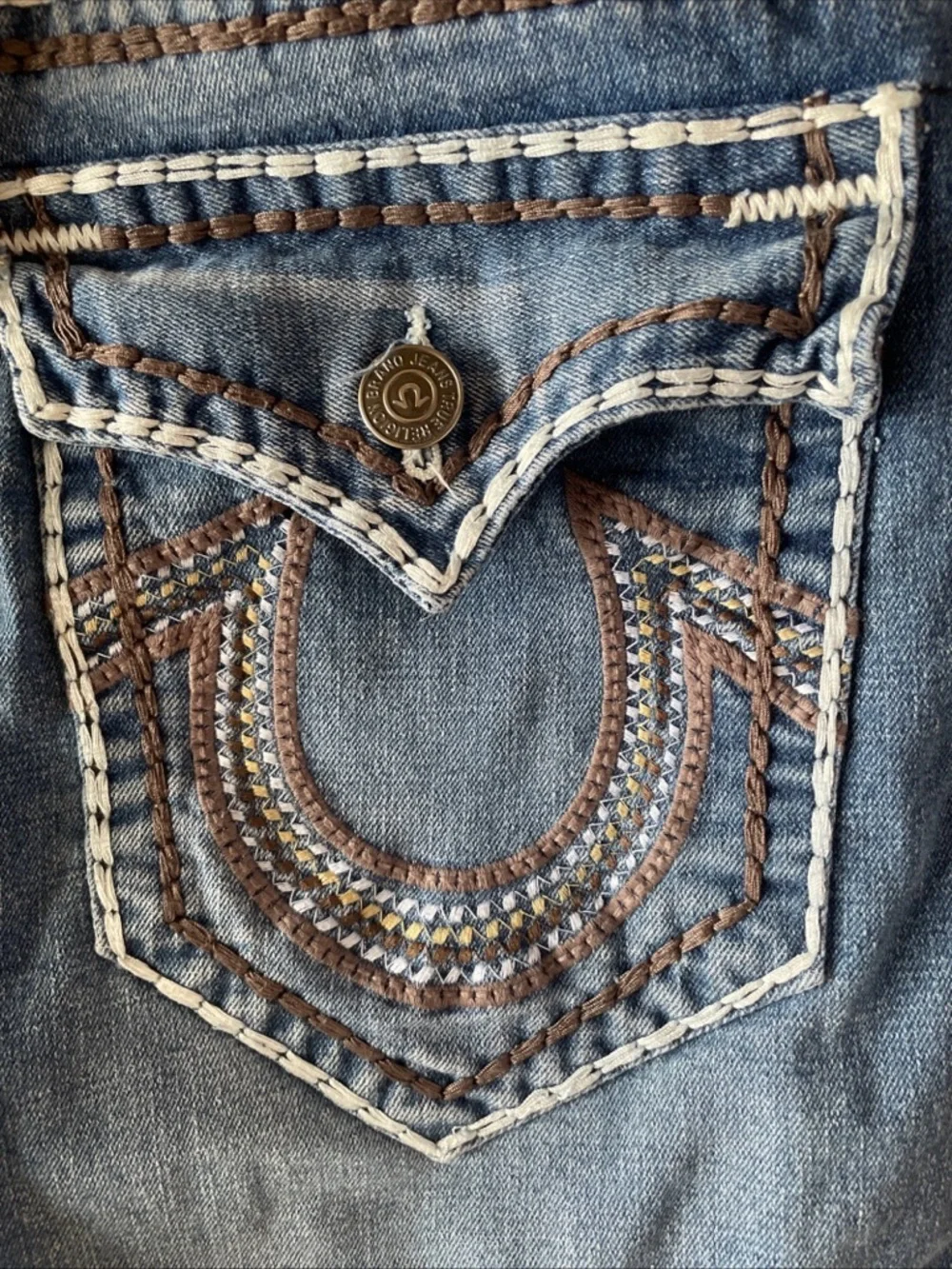 True Religion Embellished Back Pocket Jeans - Light Blue super Ricky t size 32